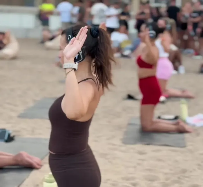 Hatha Yoga y meditación · 3